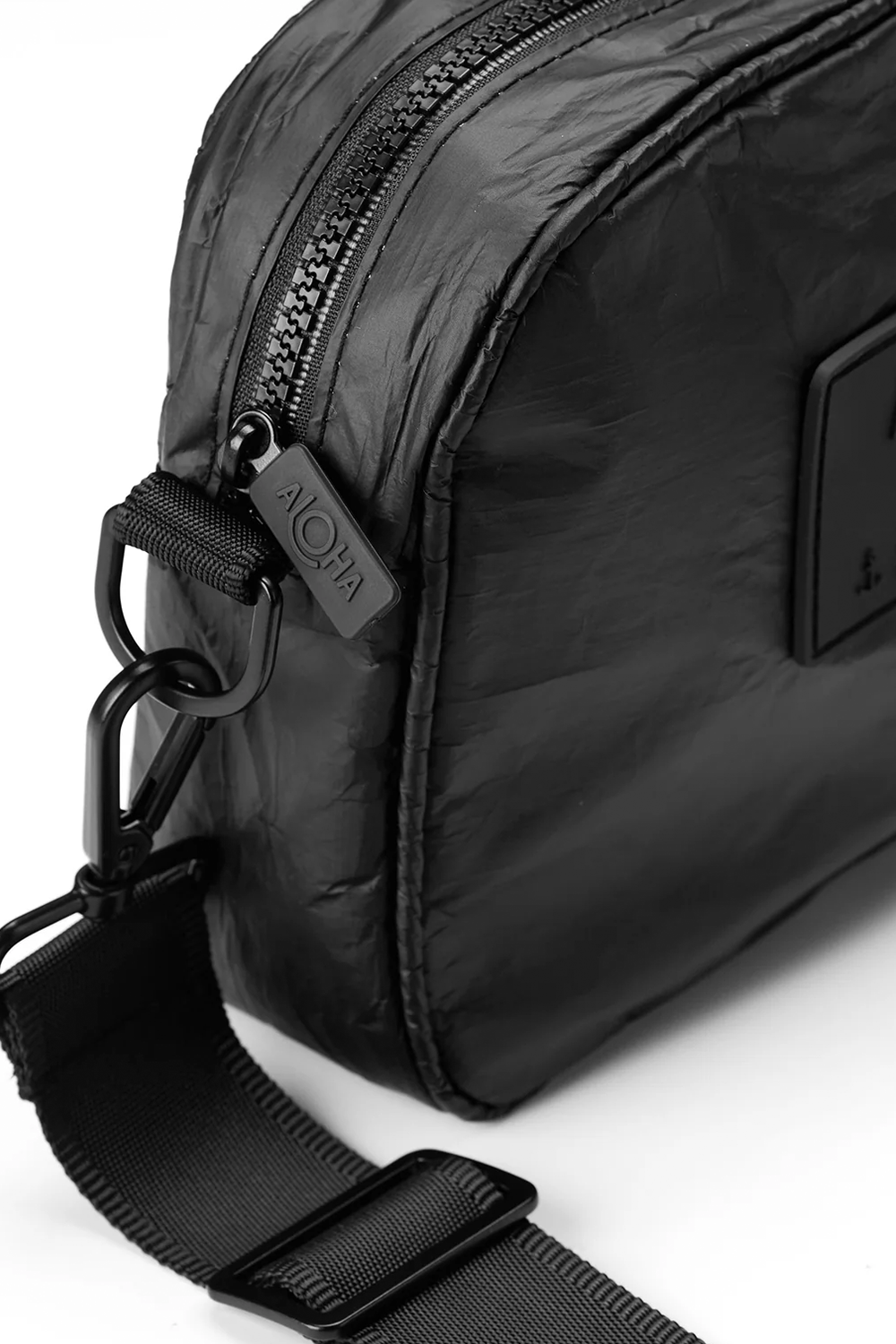 Monochrome Le Tour Black