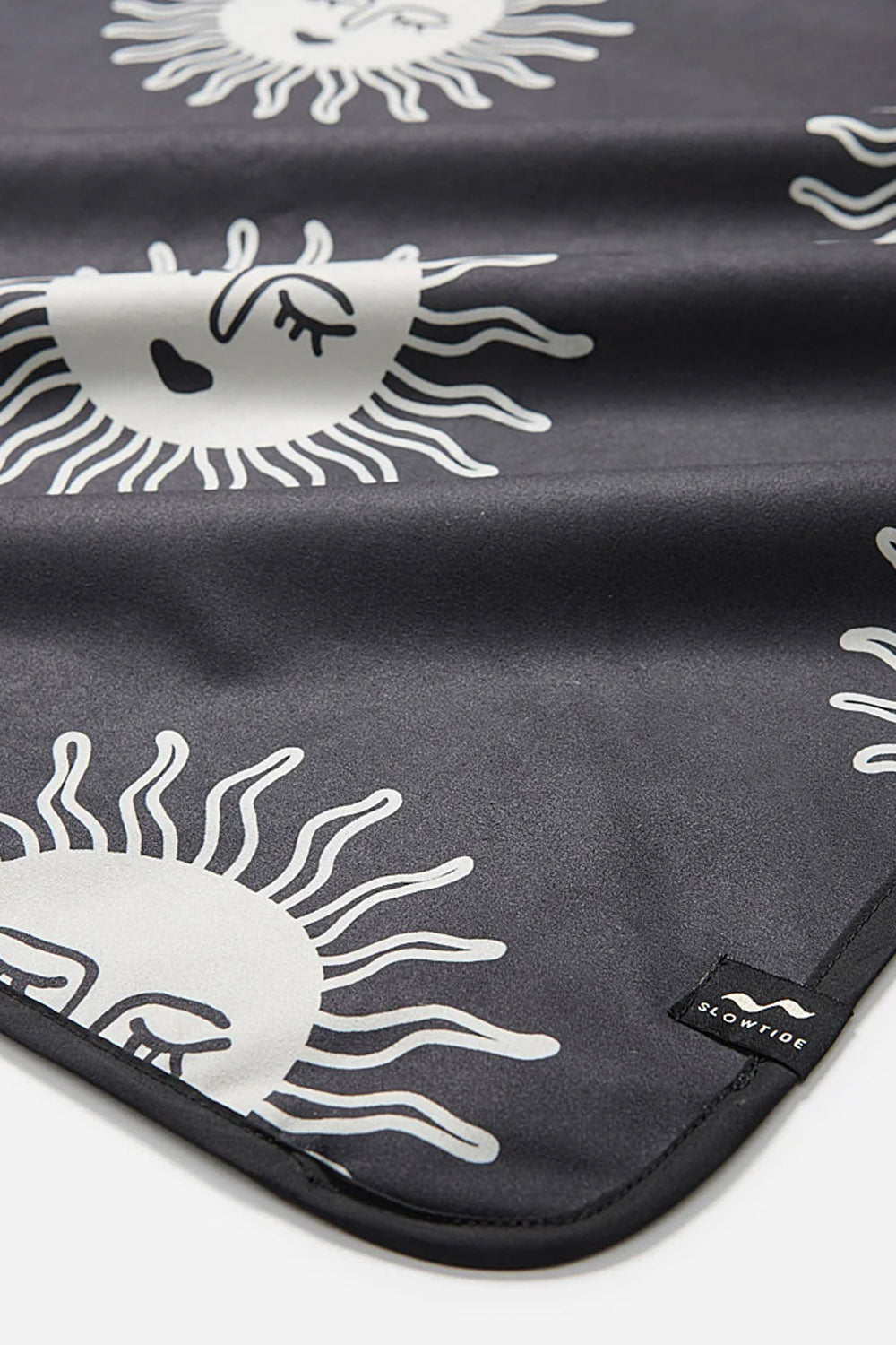 Picnic Blanket Slowburn