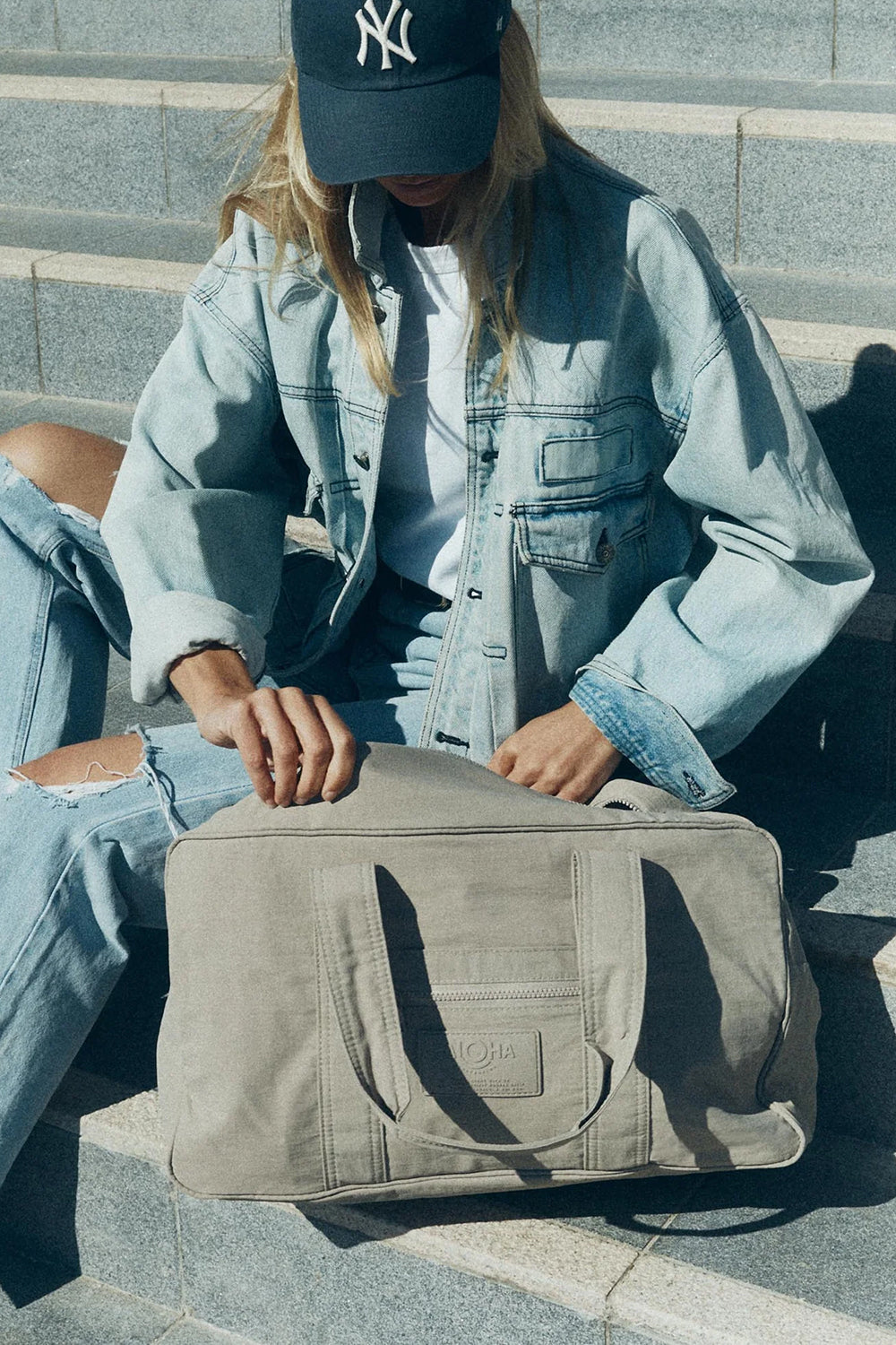Weekender Keep It Light Monochrome Taupe