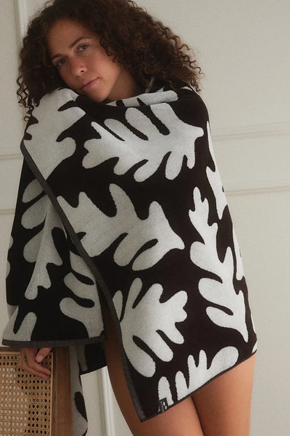 Premium Towel Hele Black
