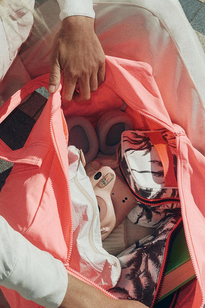 Weekender Keep It Light Monochrome Pink