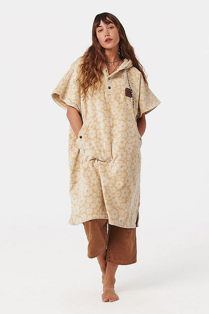 Ginny Changing Poncho - Domo del Mar